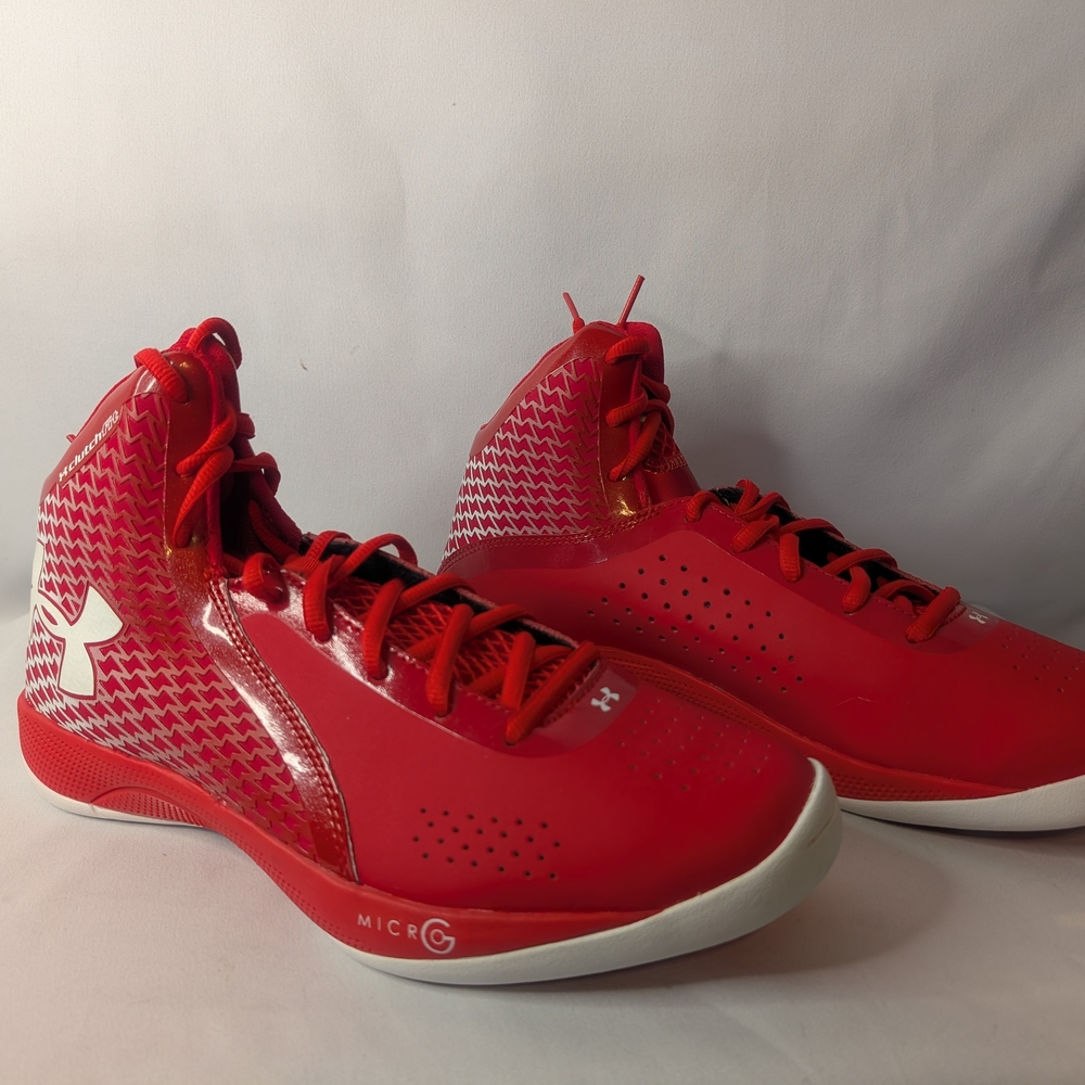 NIB Under Armour Micro G Torch Women's Size 10 Red &White Basketball Shoes